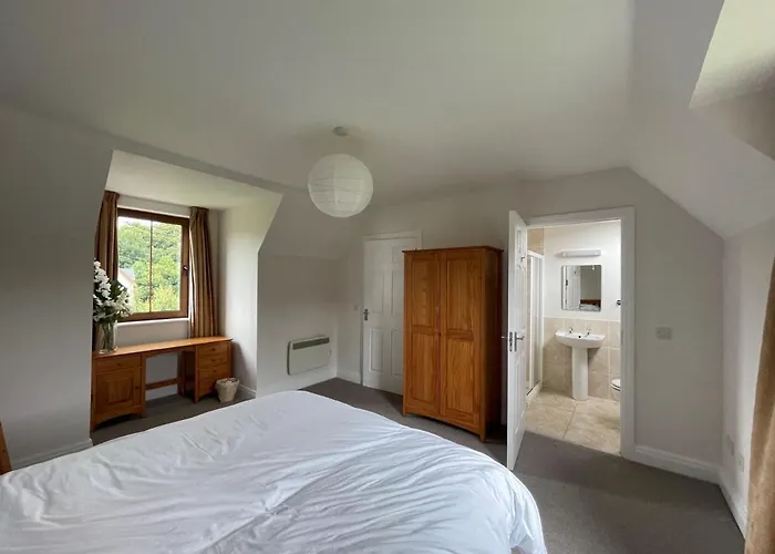 No 2 Ardnagashel Woods 度假居 *